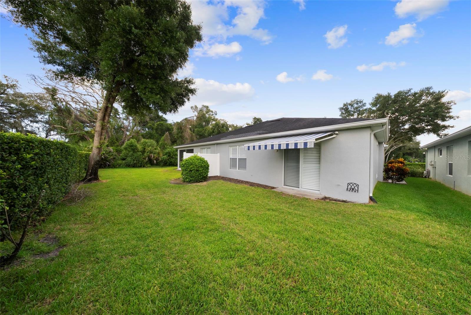 WESTMONT OAKS - Residential