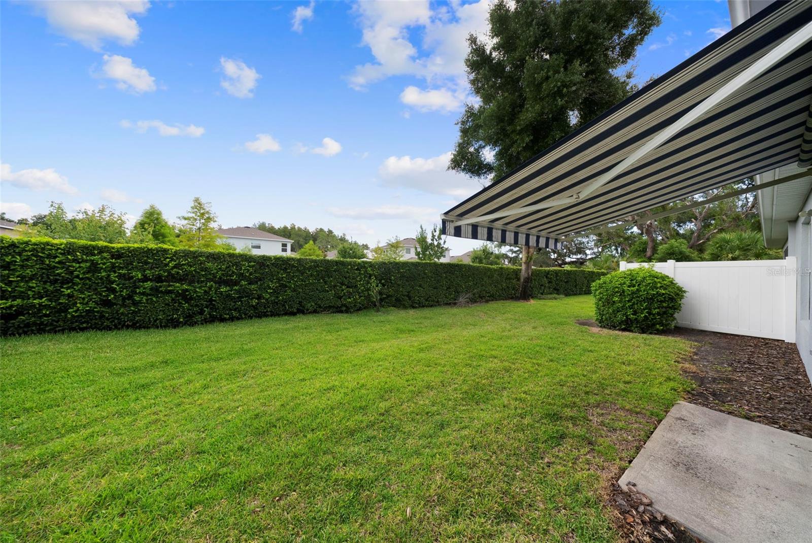 WESTMONT OAKS - Residential