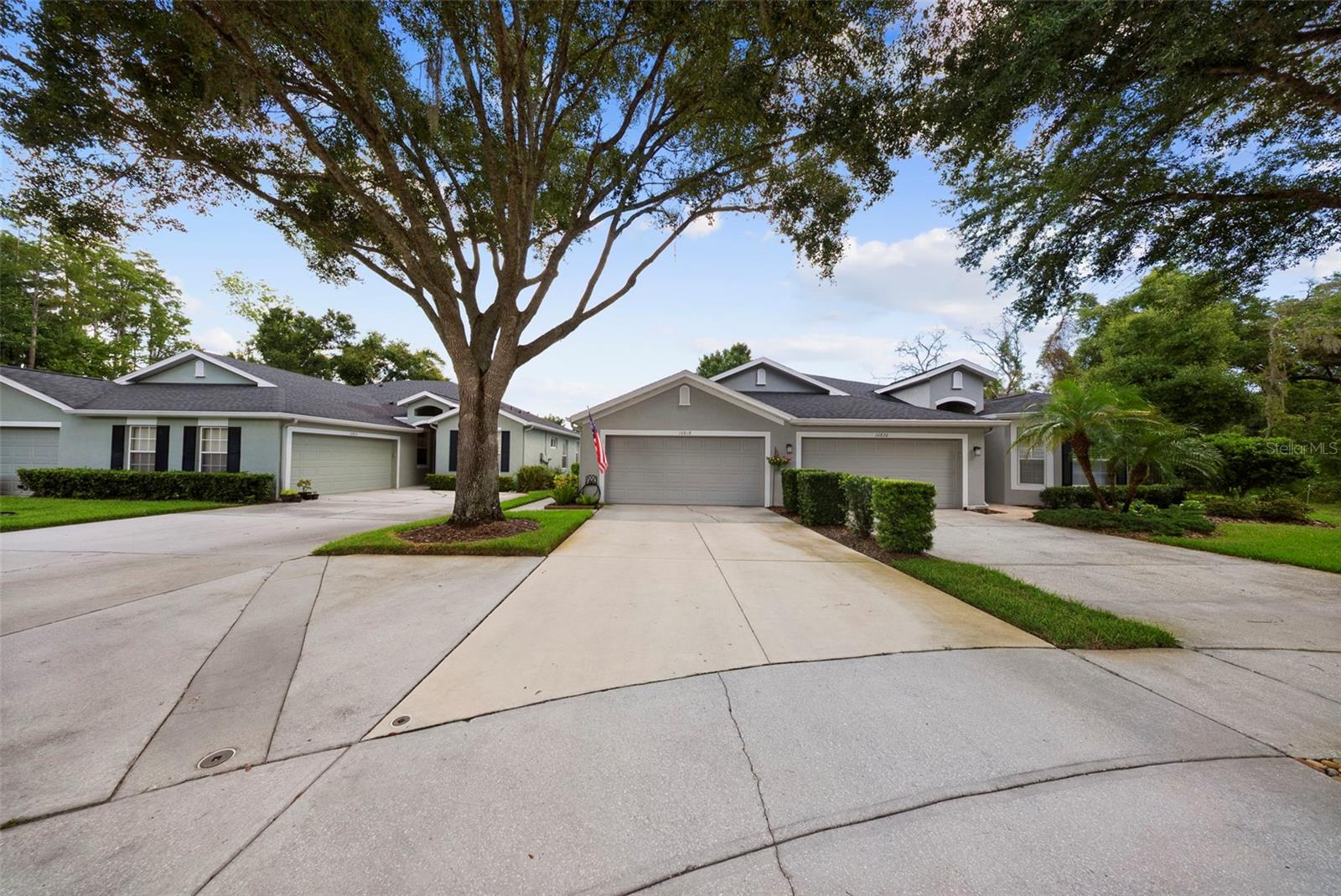 WESTMONT OAKS - Residential