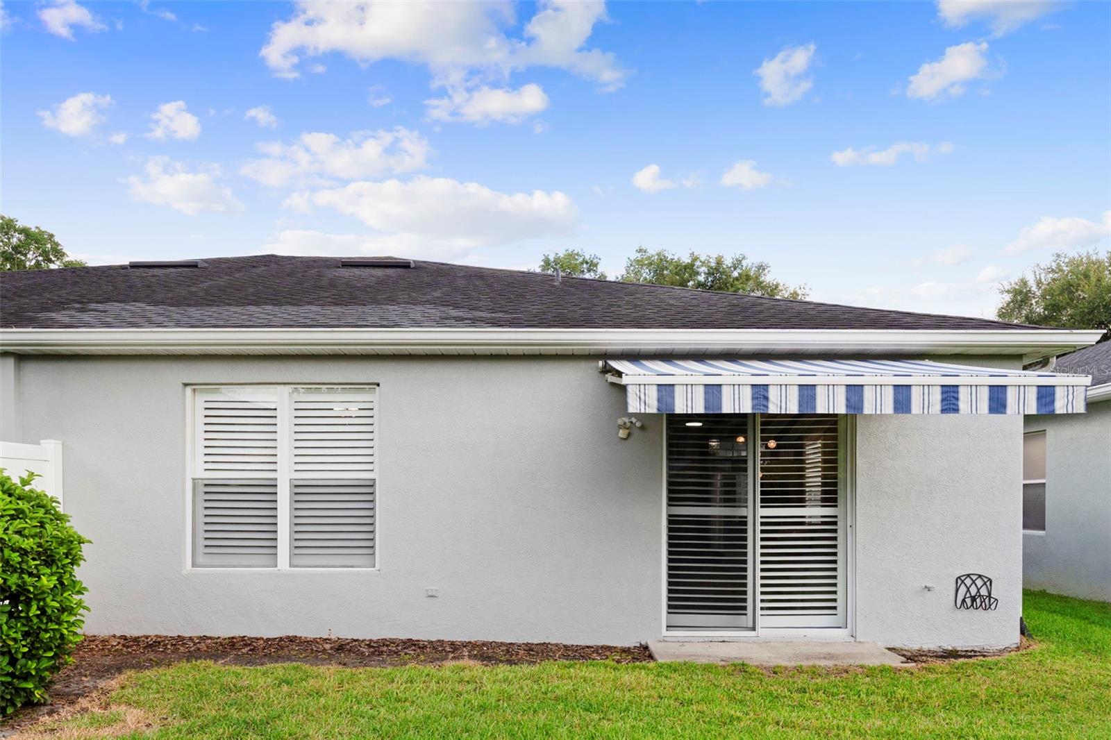 WESTMONT OAKS - Residential