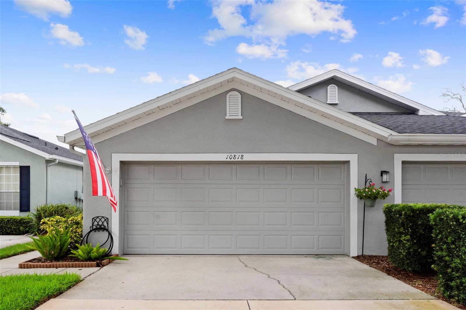 WESTMONT OAKS - Residential