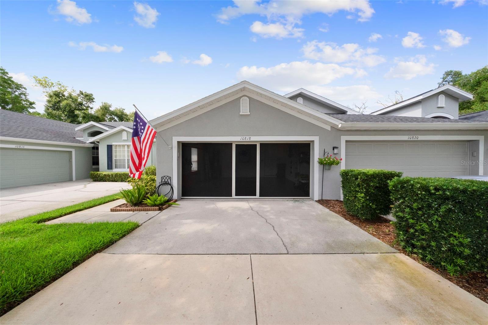 WESTMONT OAKS - Residential