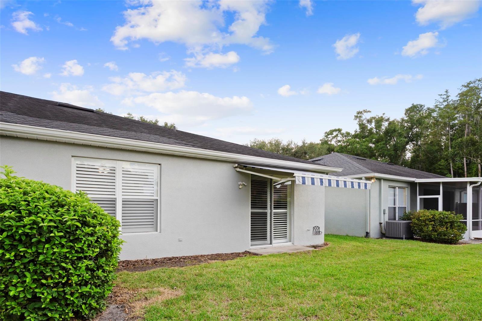 WESTMONT OAKS - Residential