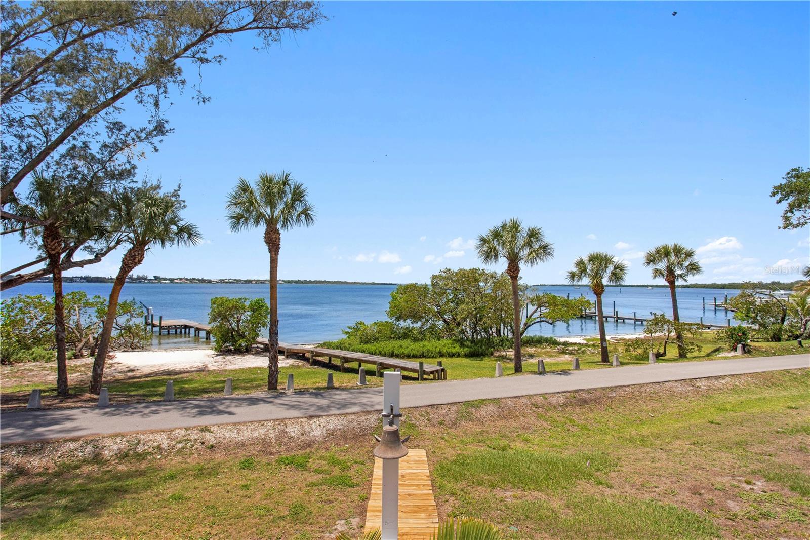 SNEAD ISLAND - Residential
