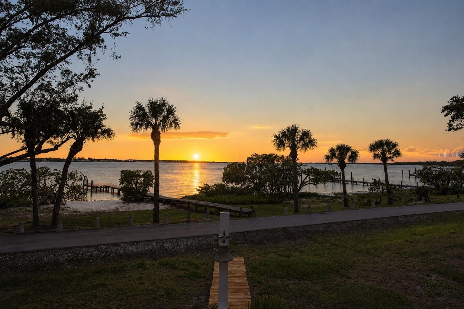 SNEAD ISLAND - Residential