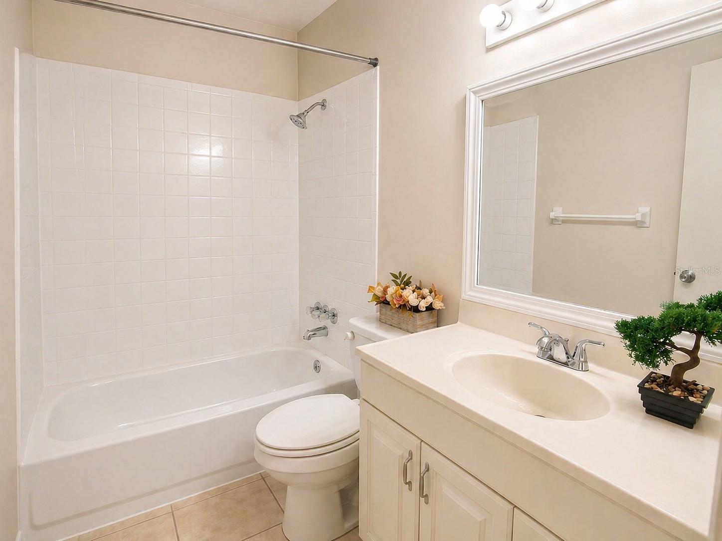 WILLIAMSBURG CONDO - Residential Lease
