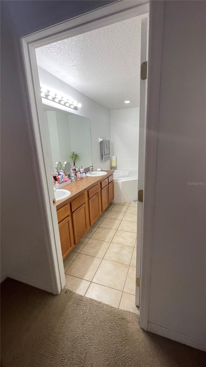 HATCHWOOD ESTATES - Residential