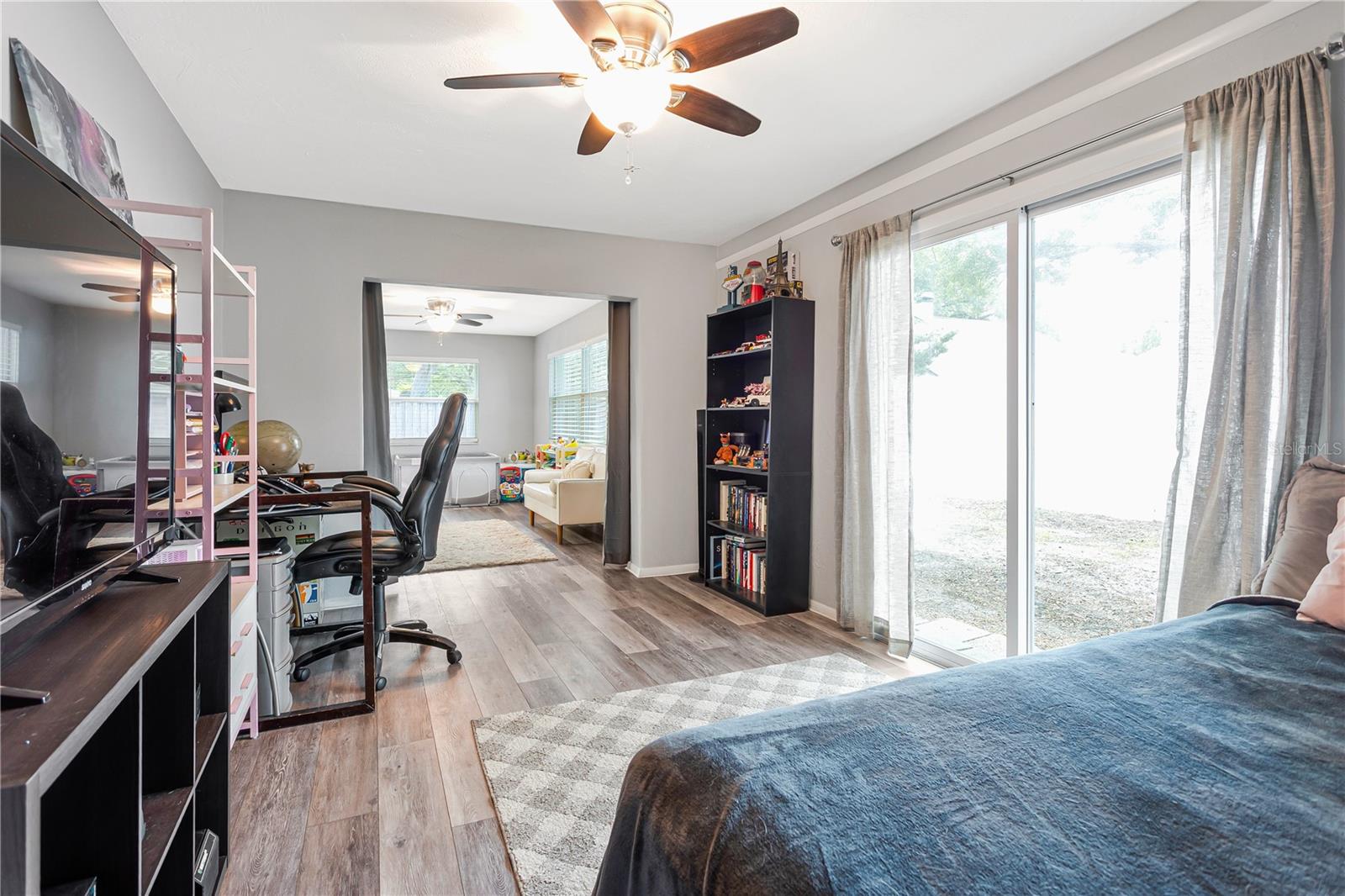 SUNSHINE ESTATES - Residential