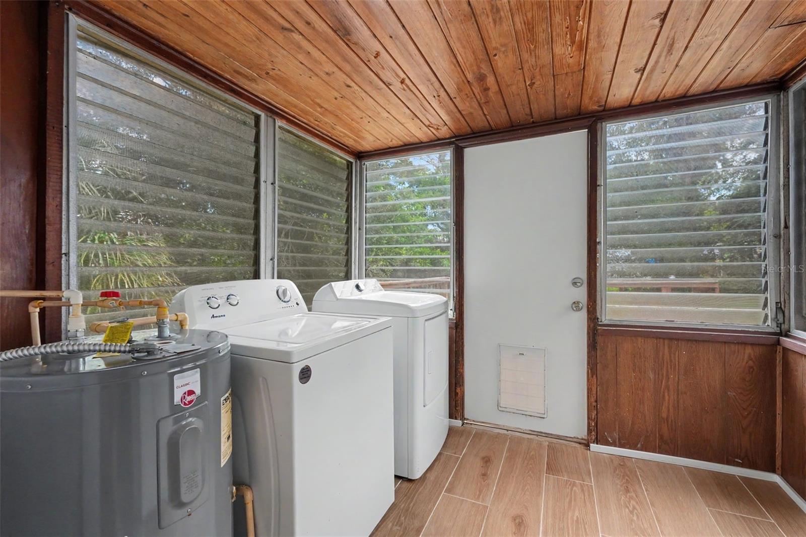 HAMNERS W E ALBIMAR - Residential