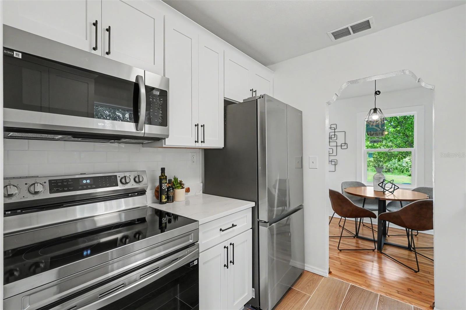 HAMNERS W E ALBIMAR - Residential