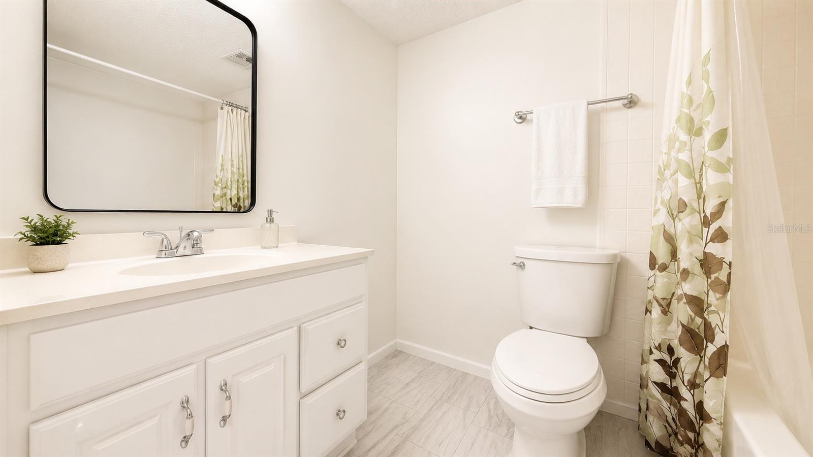 WATERSIDE AT CRANES ROOST A CONDO COMMUNITY - Residential Lease