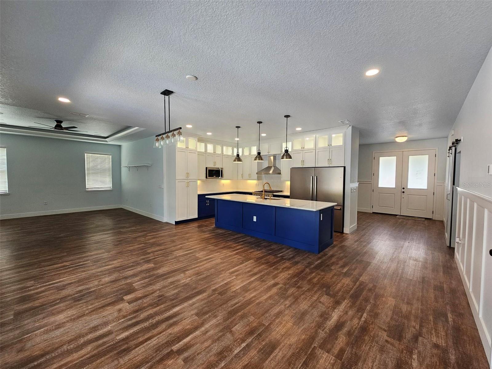 BLUE SPGS PARK - Residential
