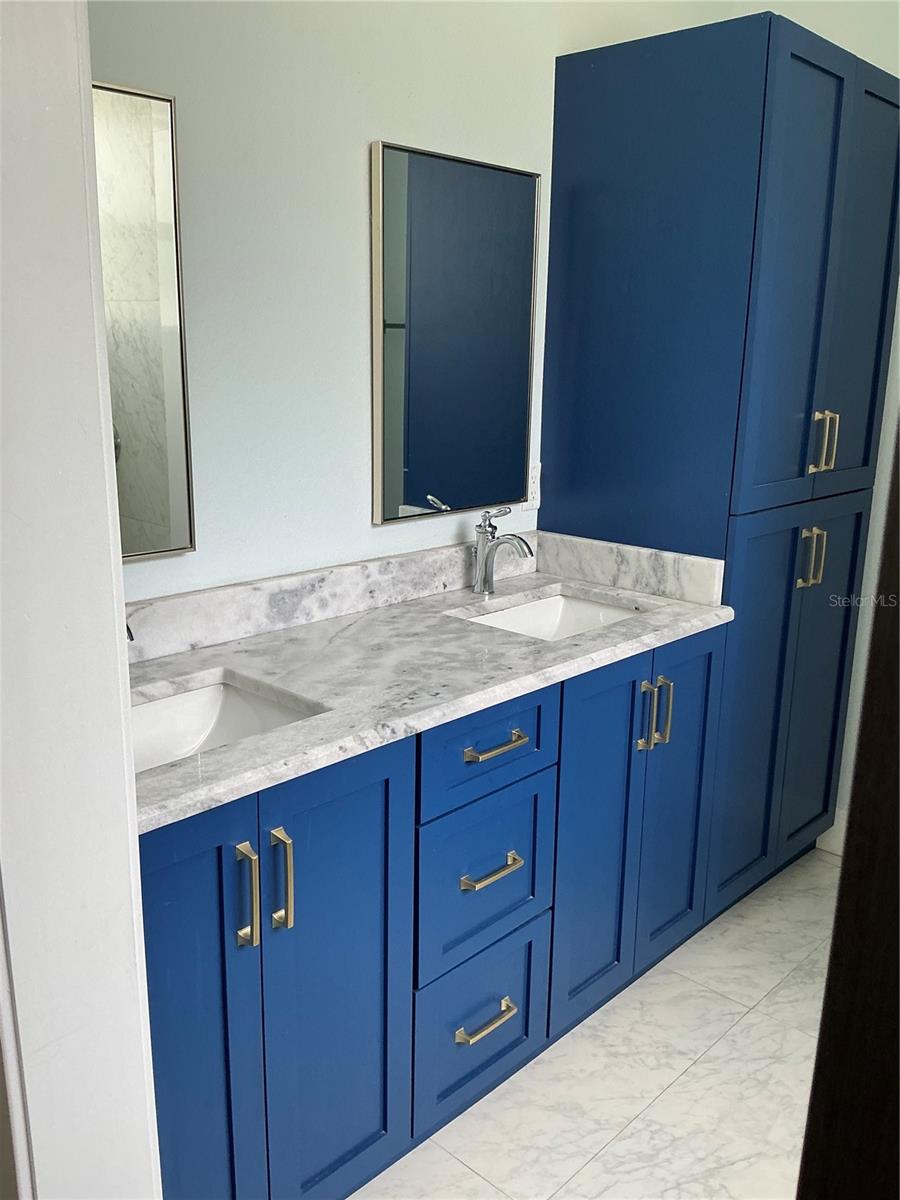 BLUE SPGS PARK - Residential
