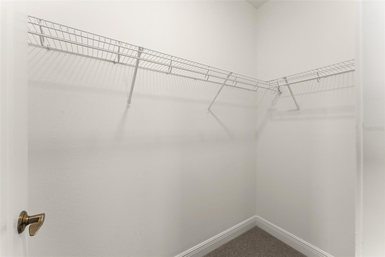 ENCLAVE/BERKSHIRE PARK B G H I - Residential Lease