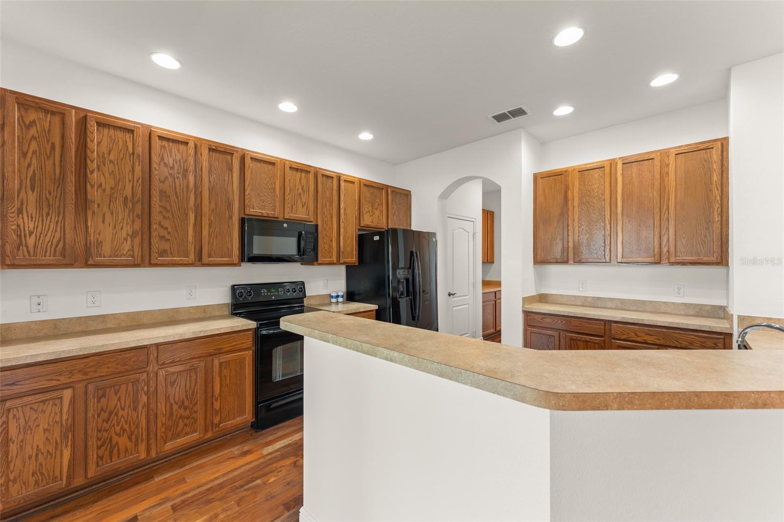 ENCLAVE/BERKSHIRE PARK B G H I - Residential Lease