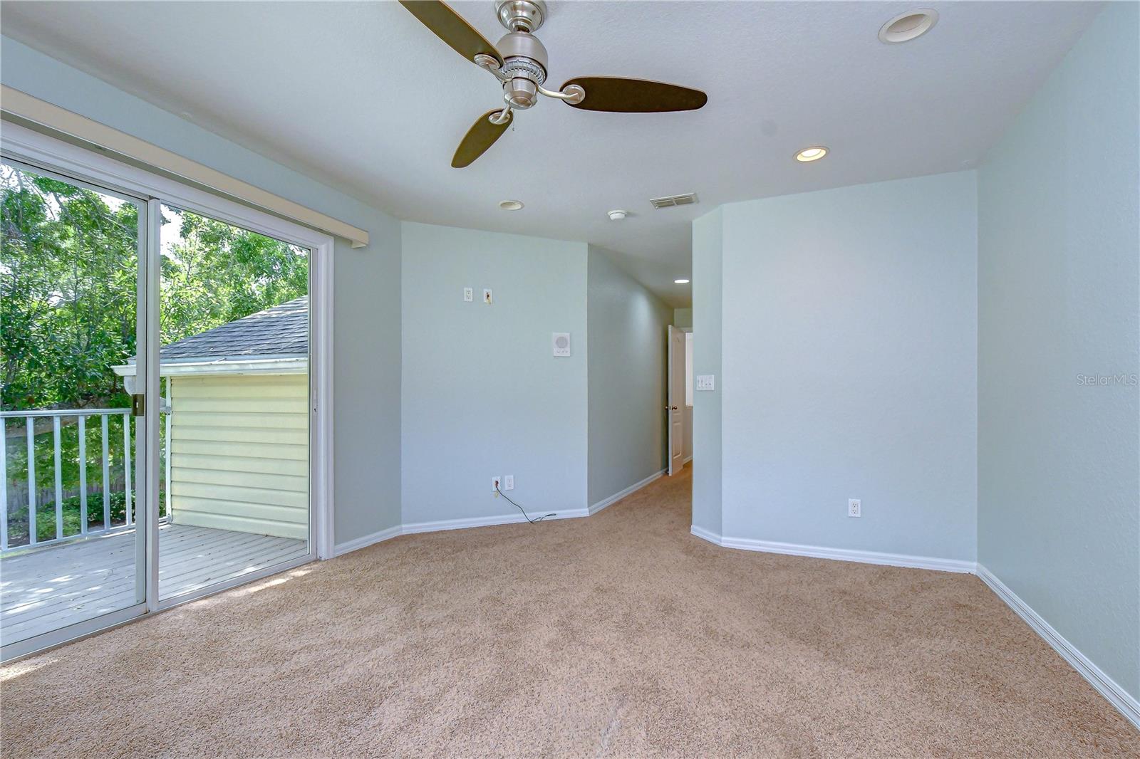WILLOW GREENS - Residential