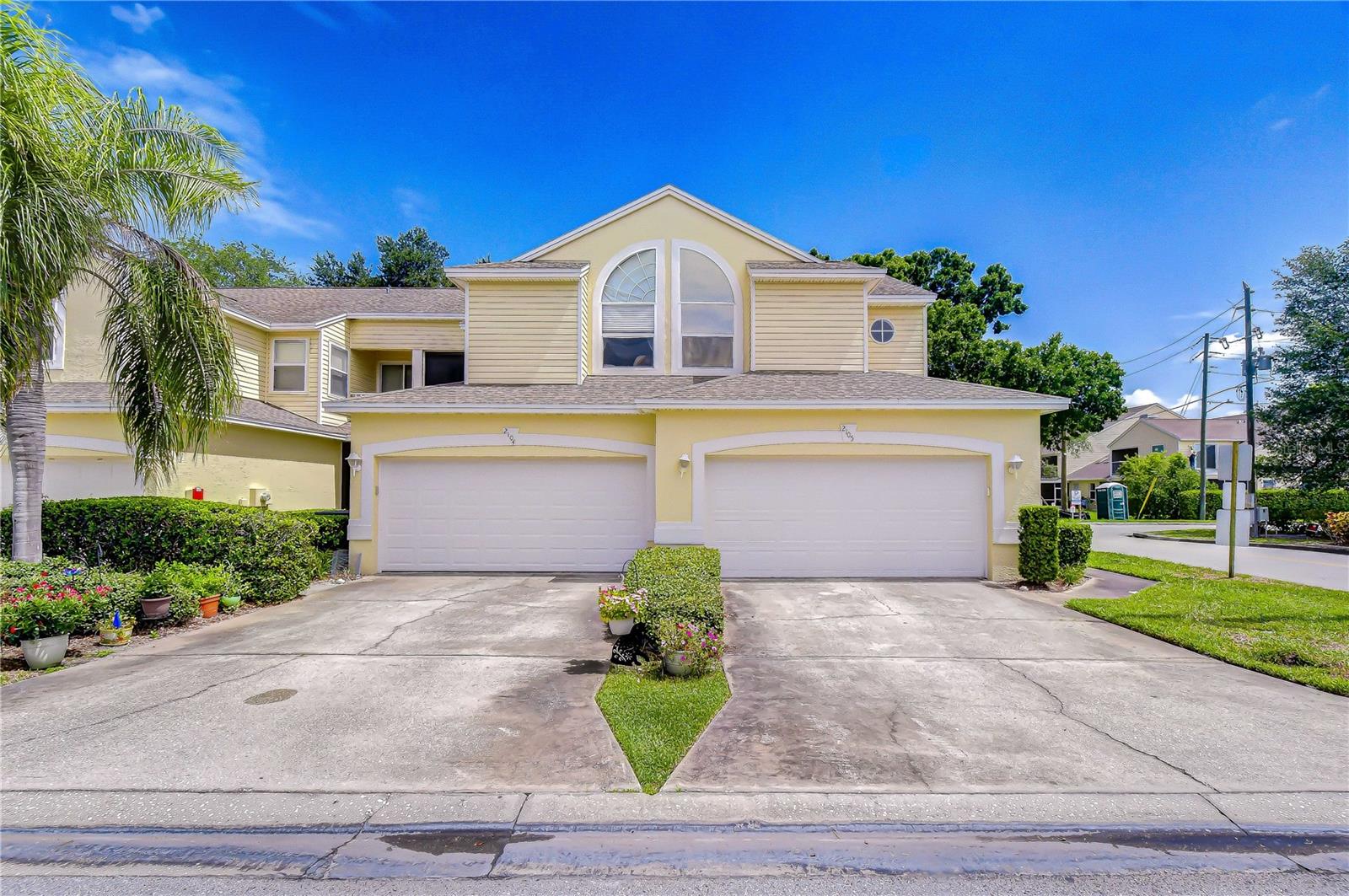 WILLOW GREENS - Residential