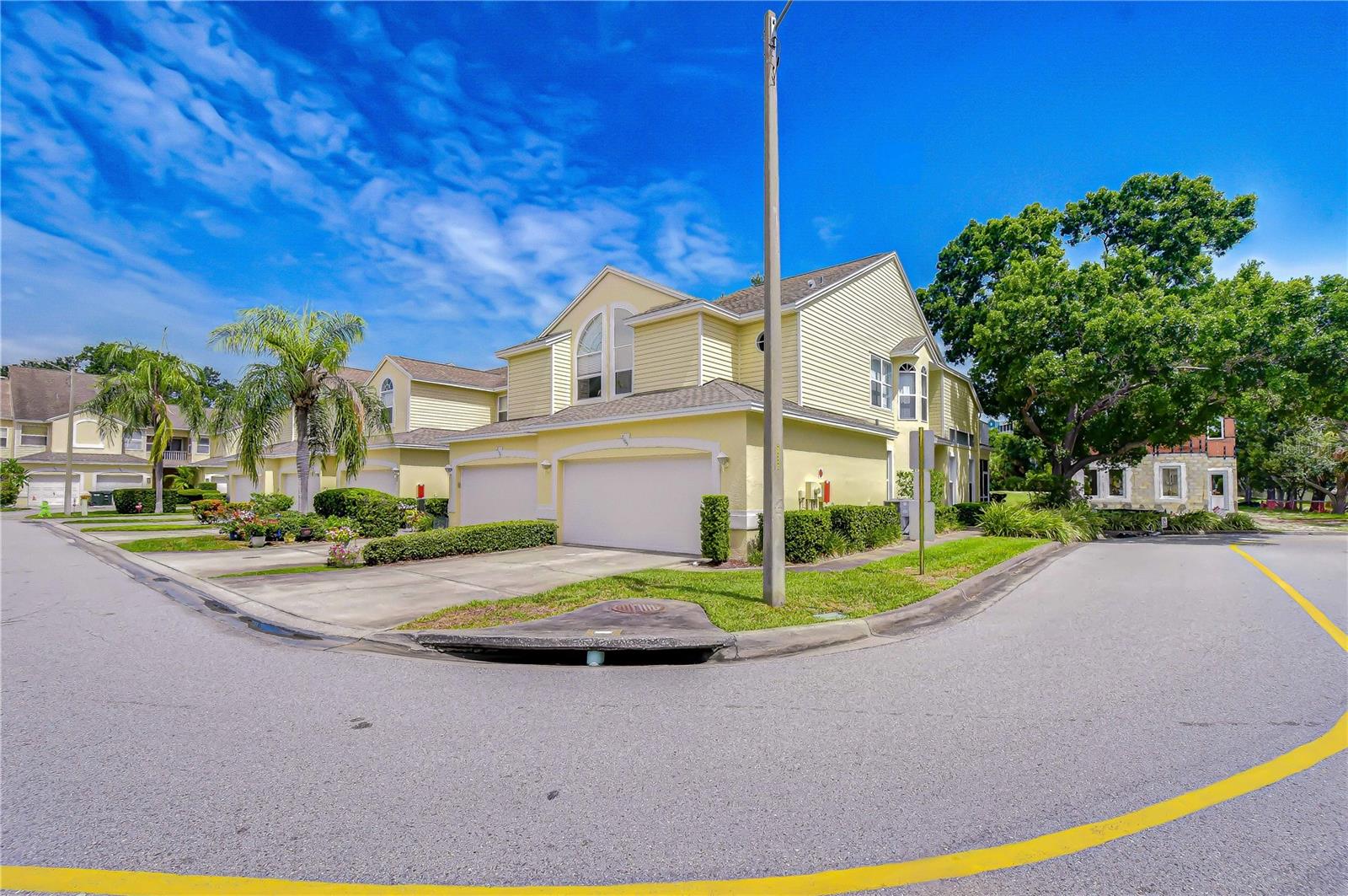 WILLOW GREENS - Residential