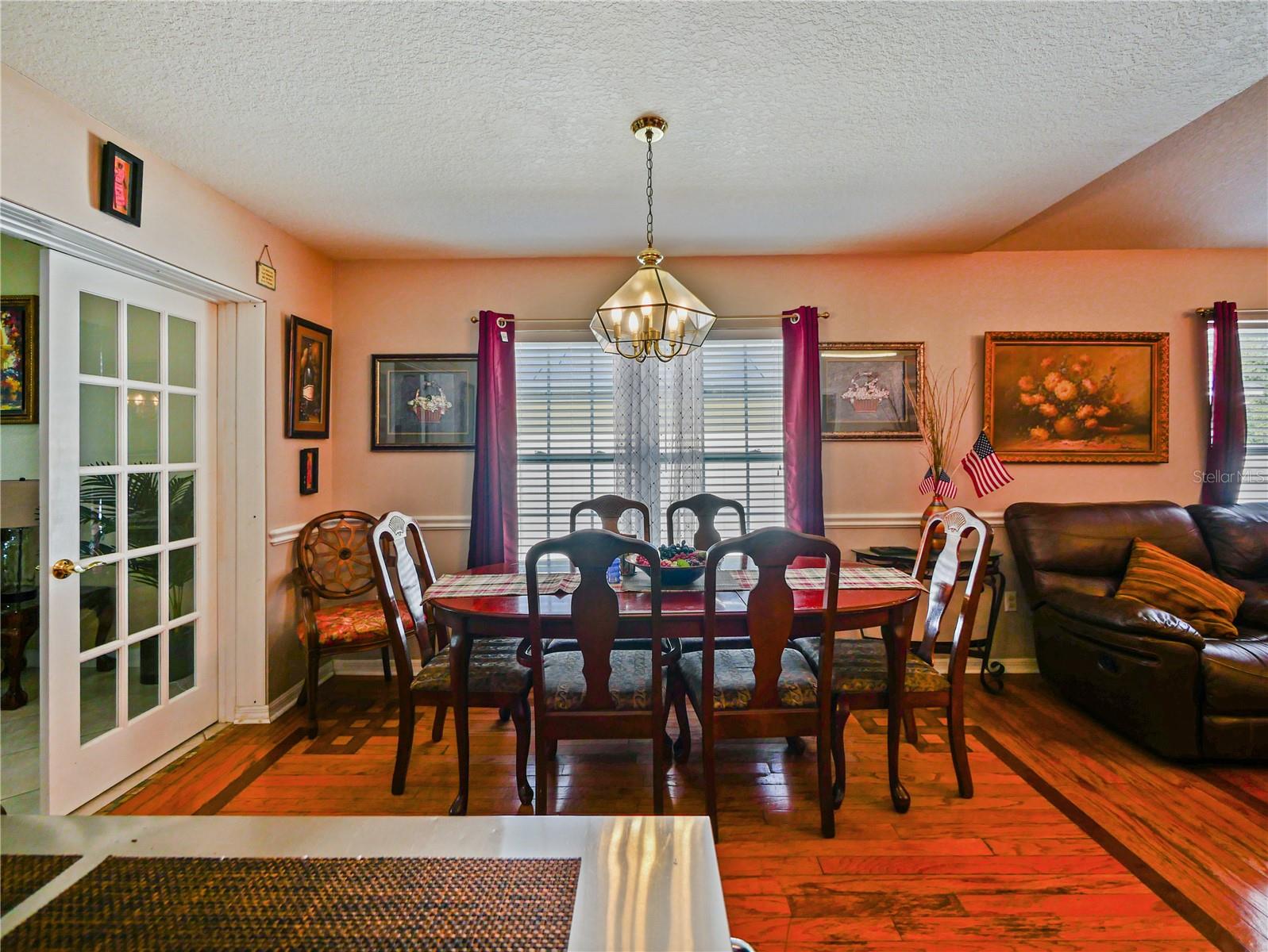 LA JOYA COVE - Residential