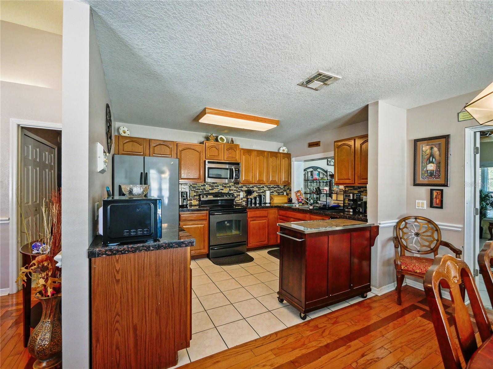 LA JOYA COVE - Residential