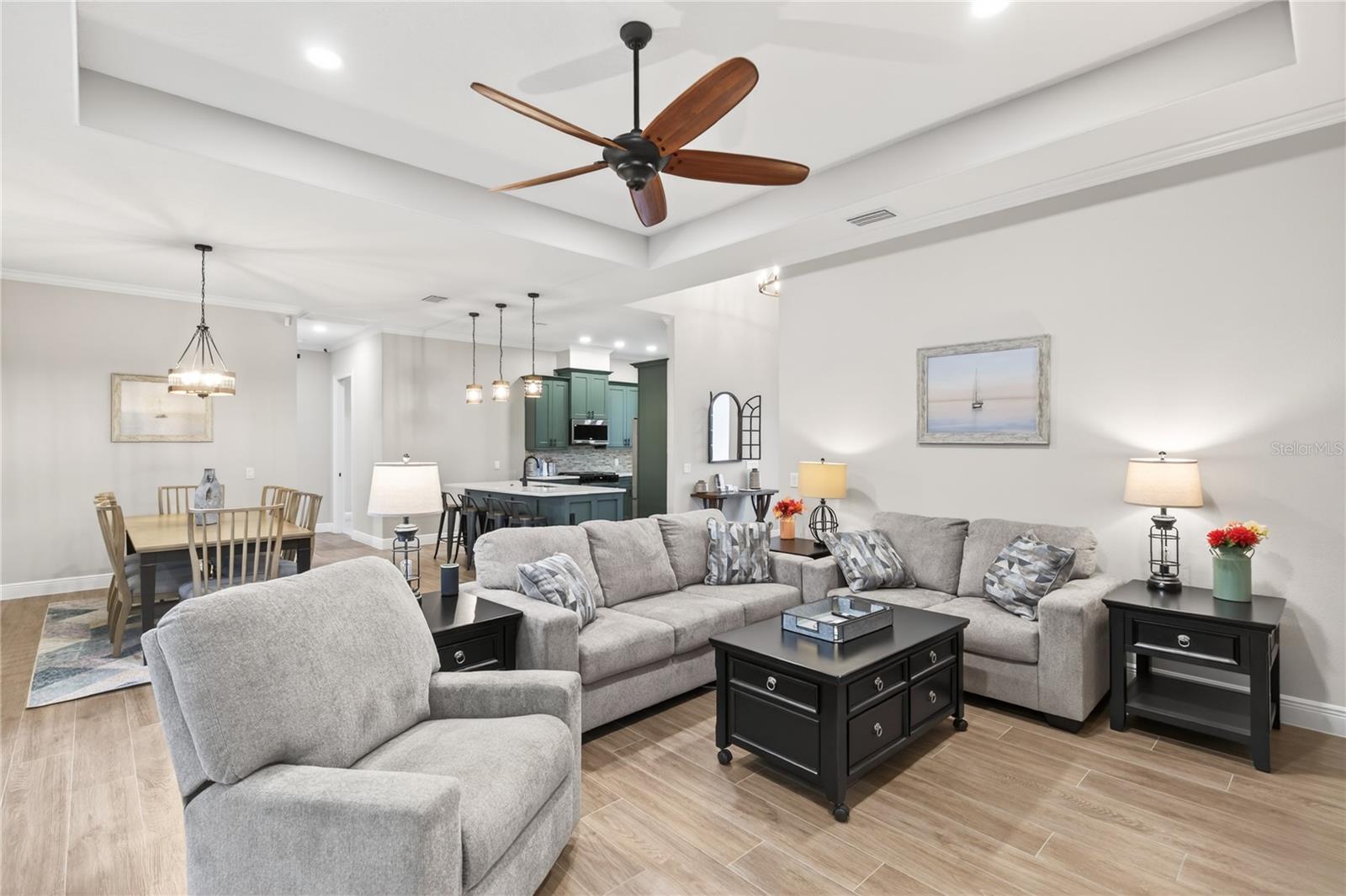 SHORELINE RANCH - Residential