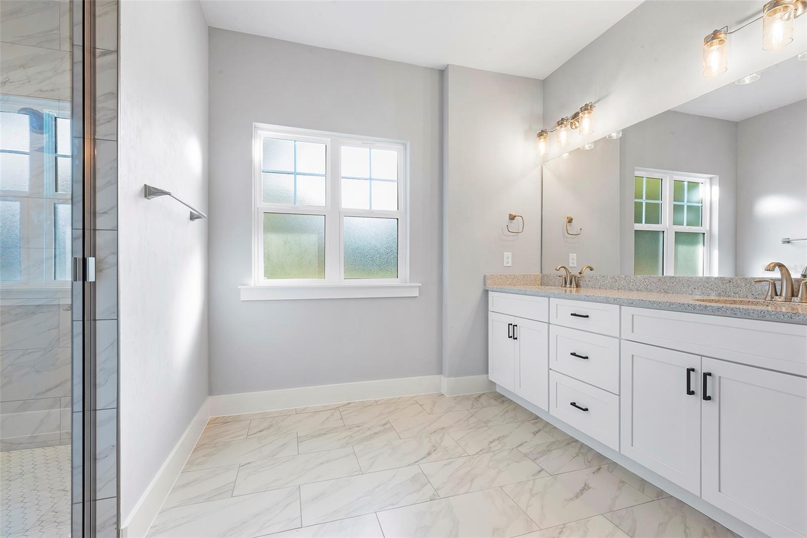 KIMBERLY OAKS - Residential