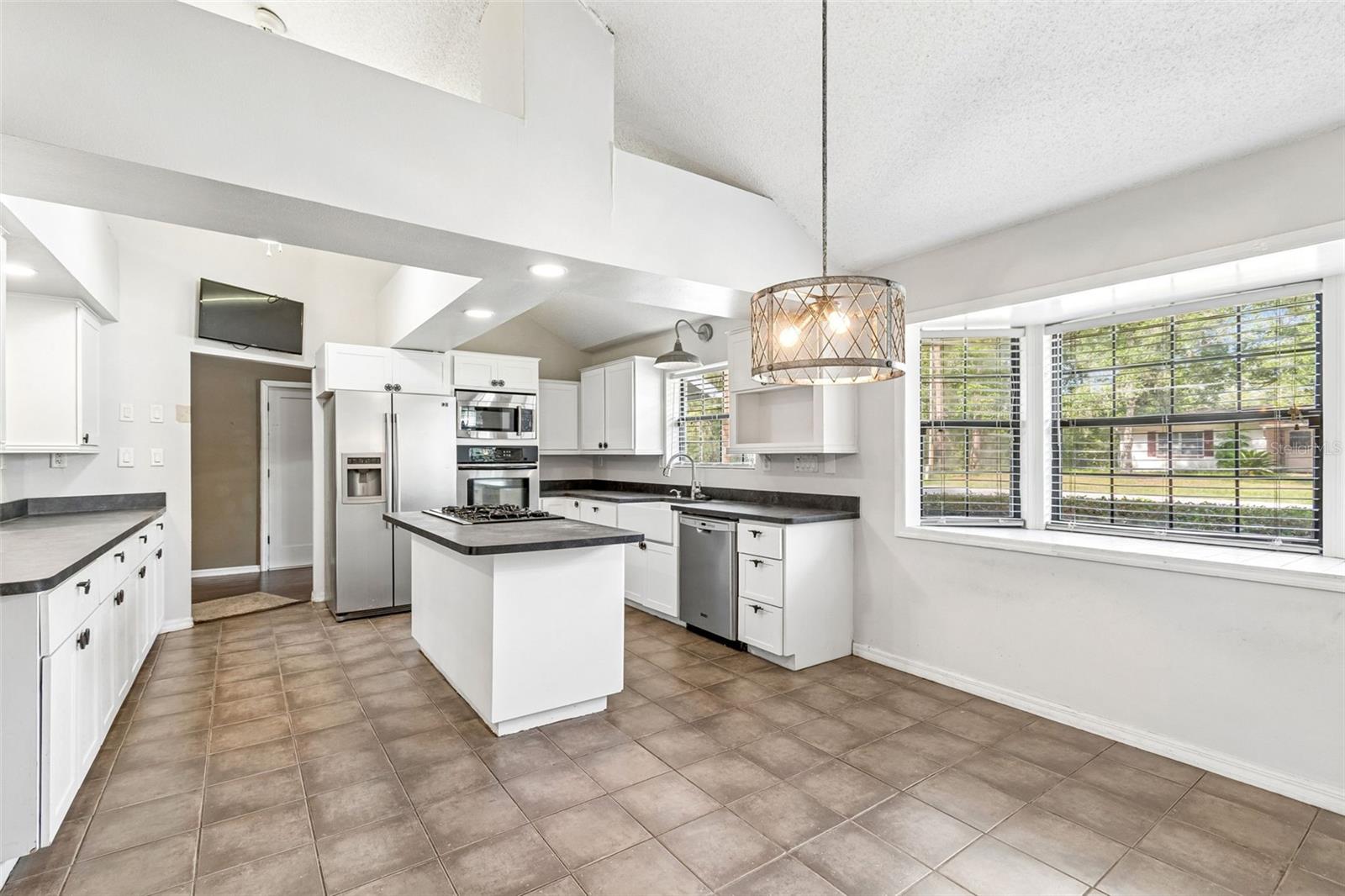 INVERNESS HIGHLANDS WEST - Residential