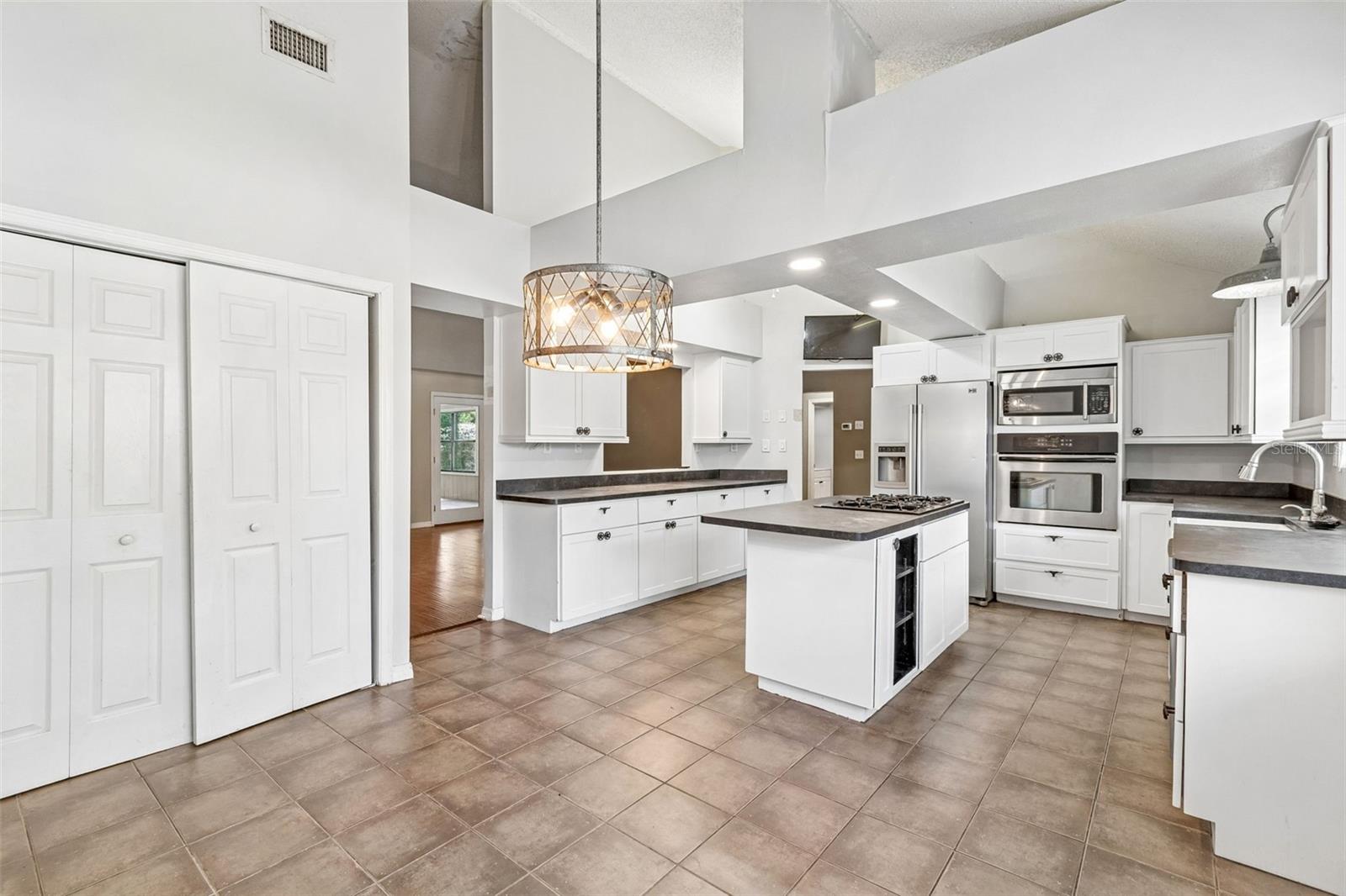 INVERNESS HIGHLANDS WEST - Residential