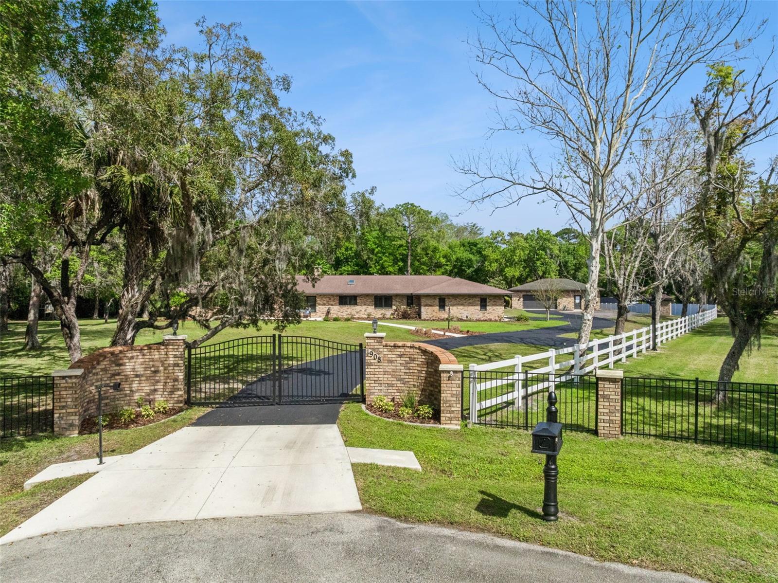 SPRUCE CREEK FARMS UNIT 01-02 - Residential