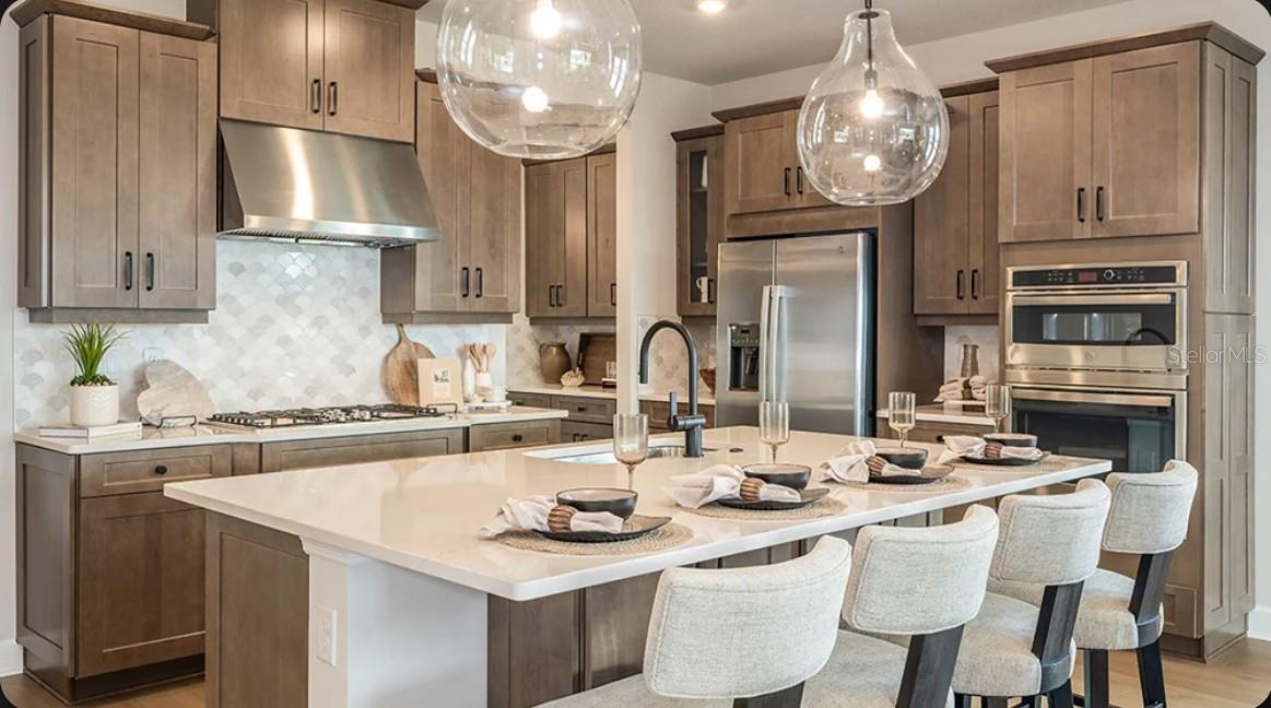 HILLCREST - Residential