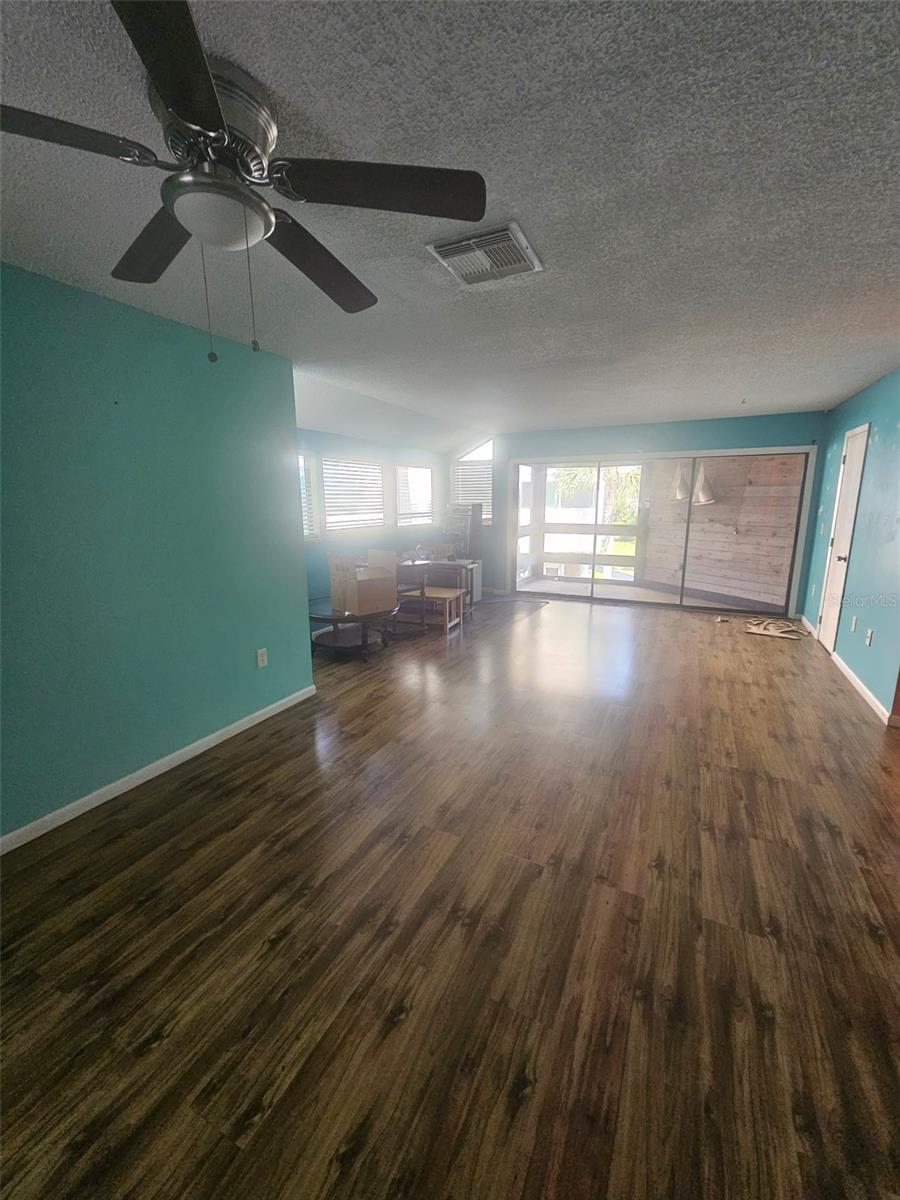 ISLAND CLUB OF TARPON - Residential
