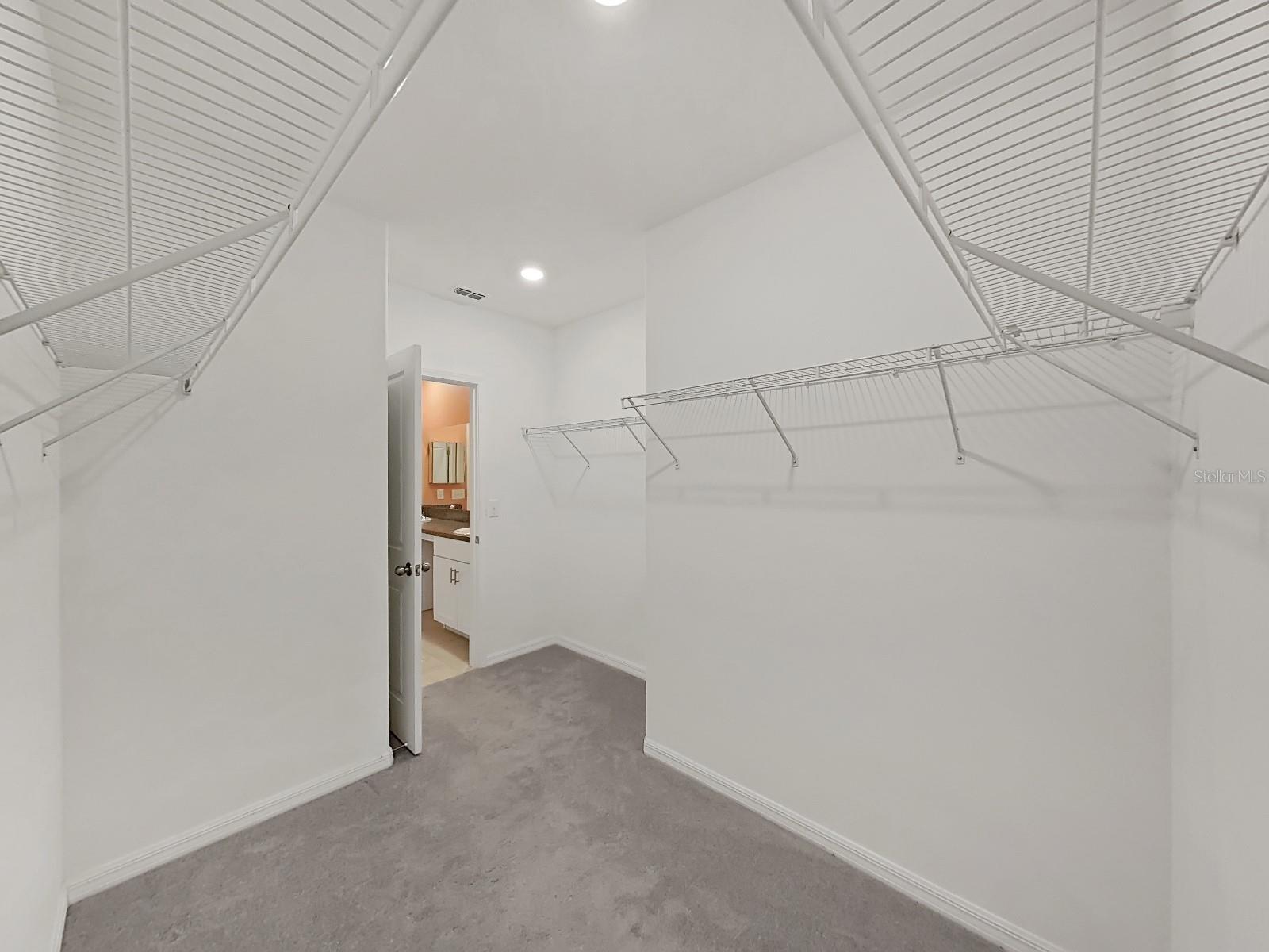 LAKESIDE PH 4 - Residential