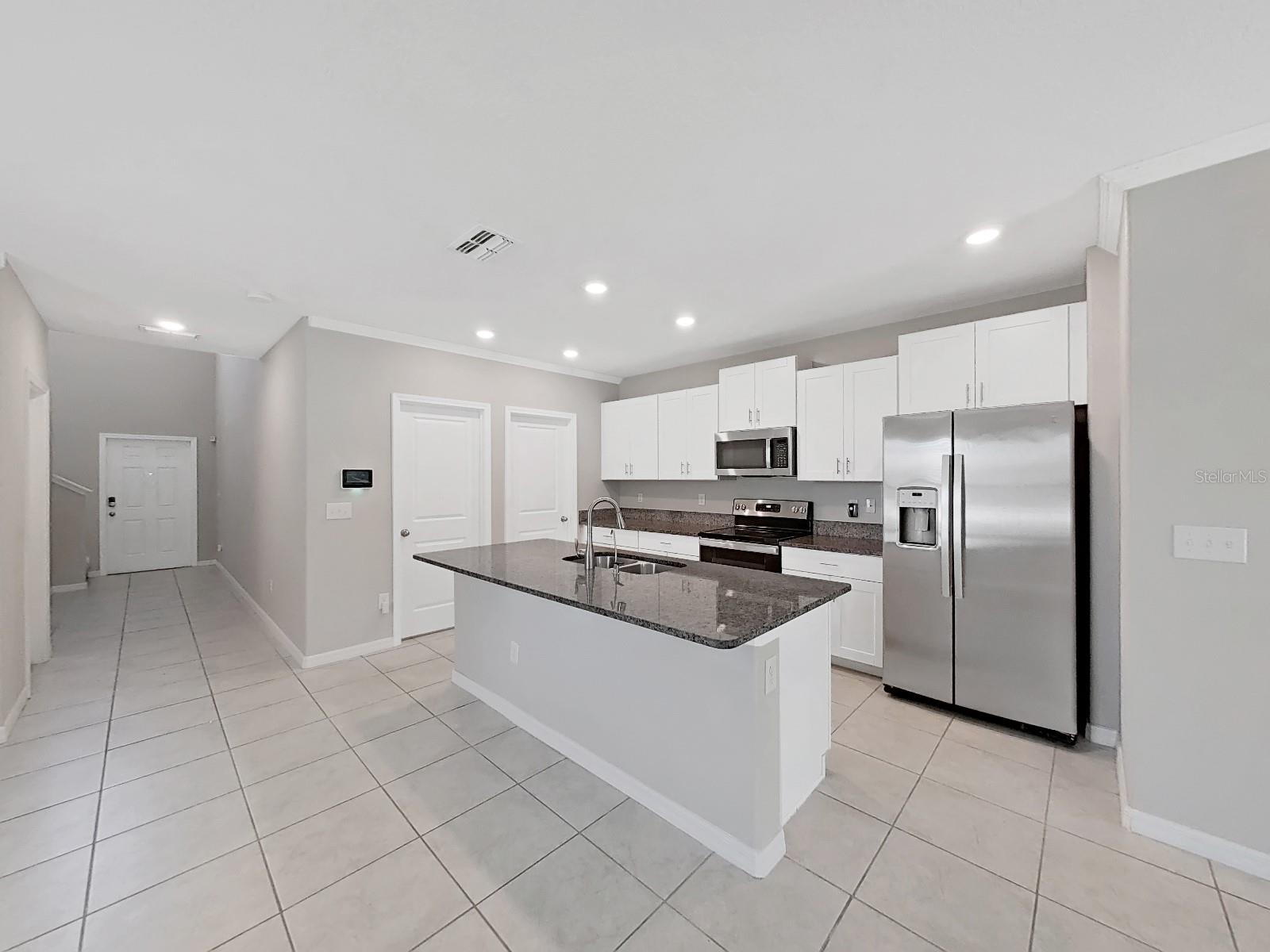LAKESIDE PH 4 - Residential