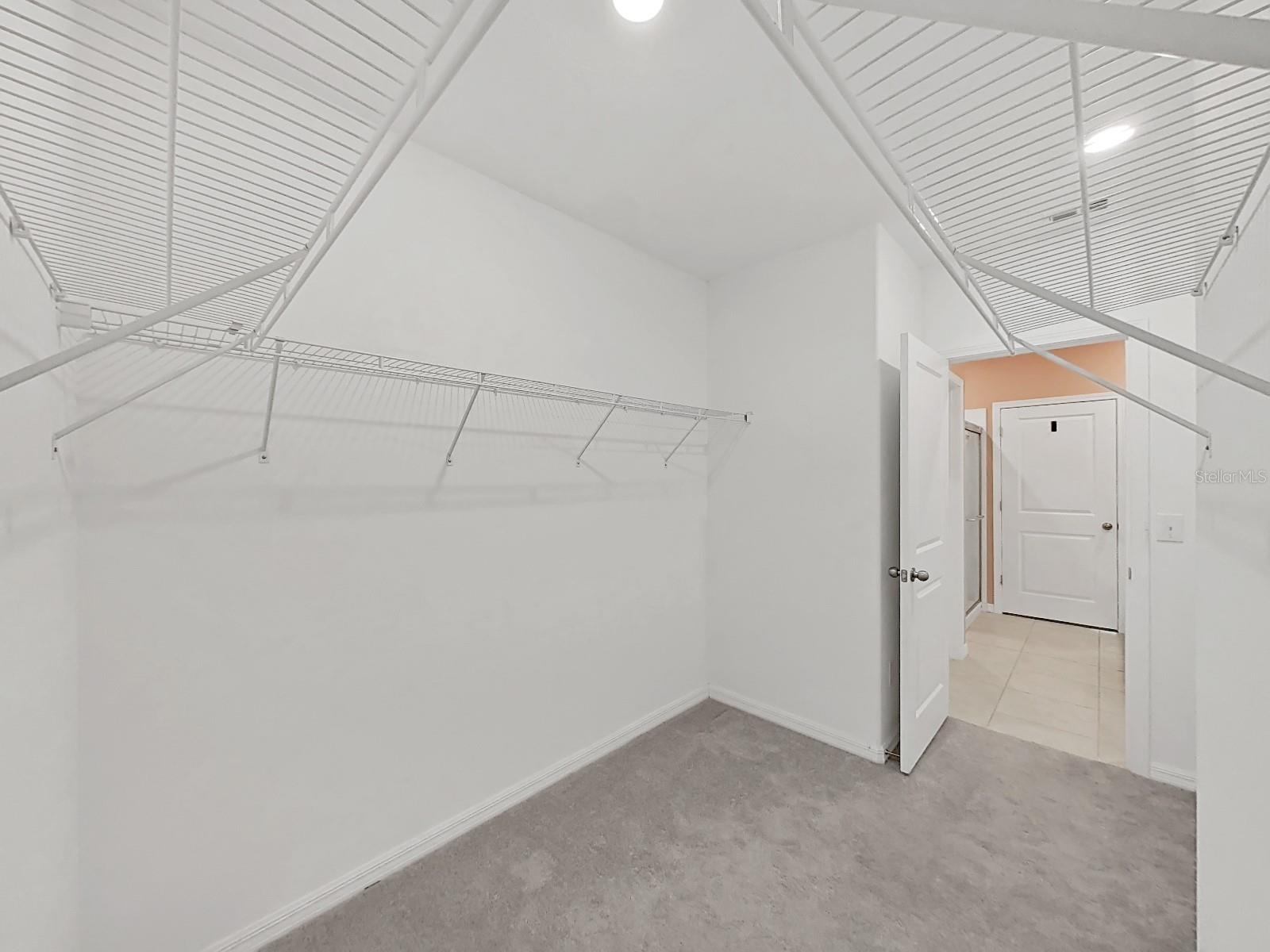LAKESIDE PH 4 - Residential