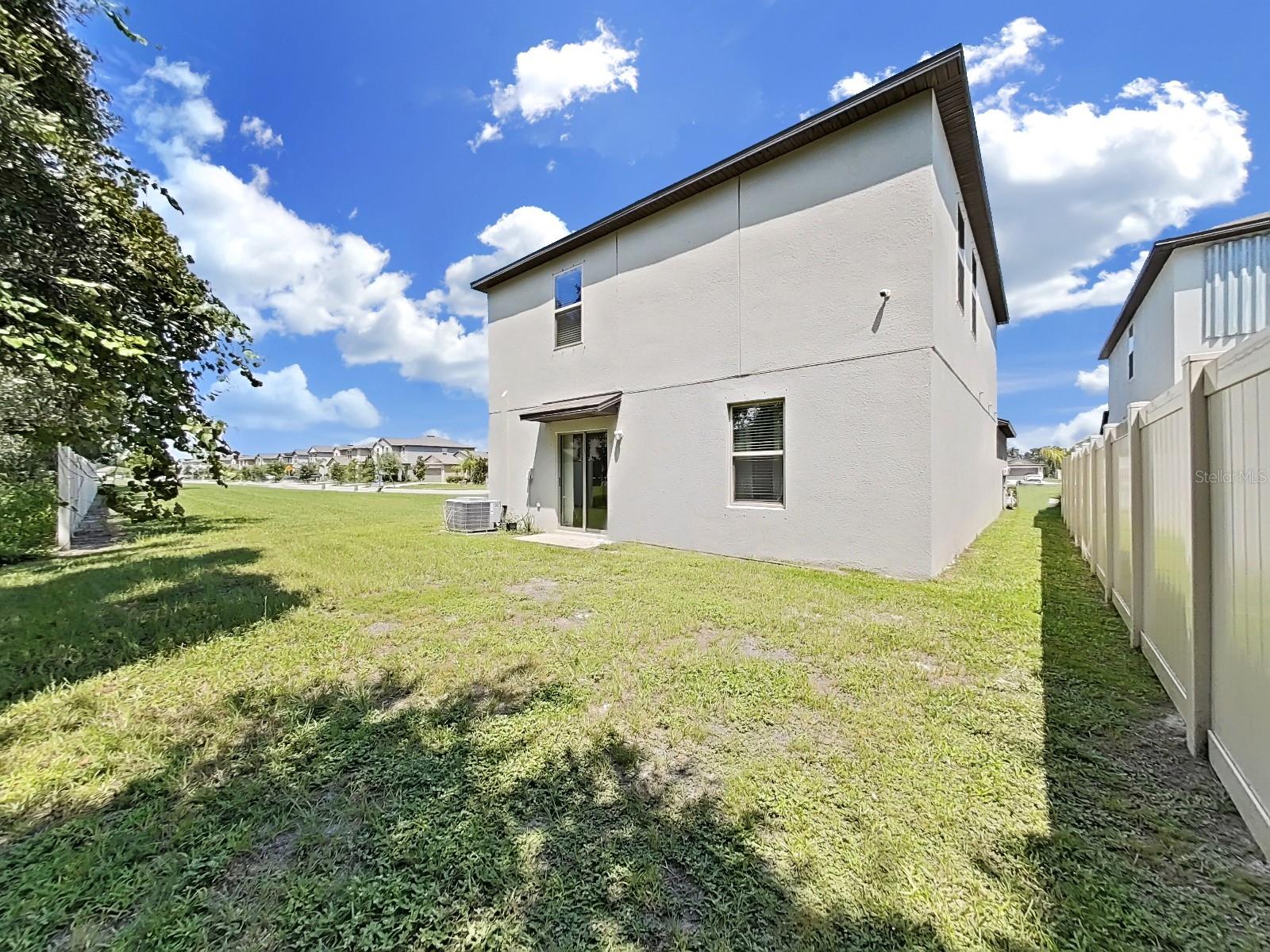 LAKESIDE PH 4 - Residential