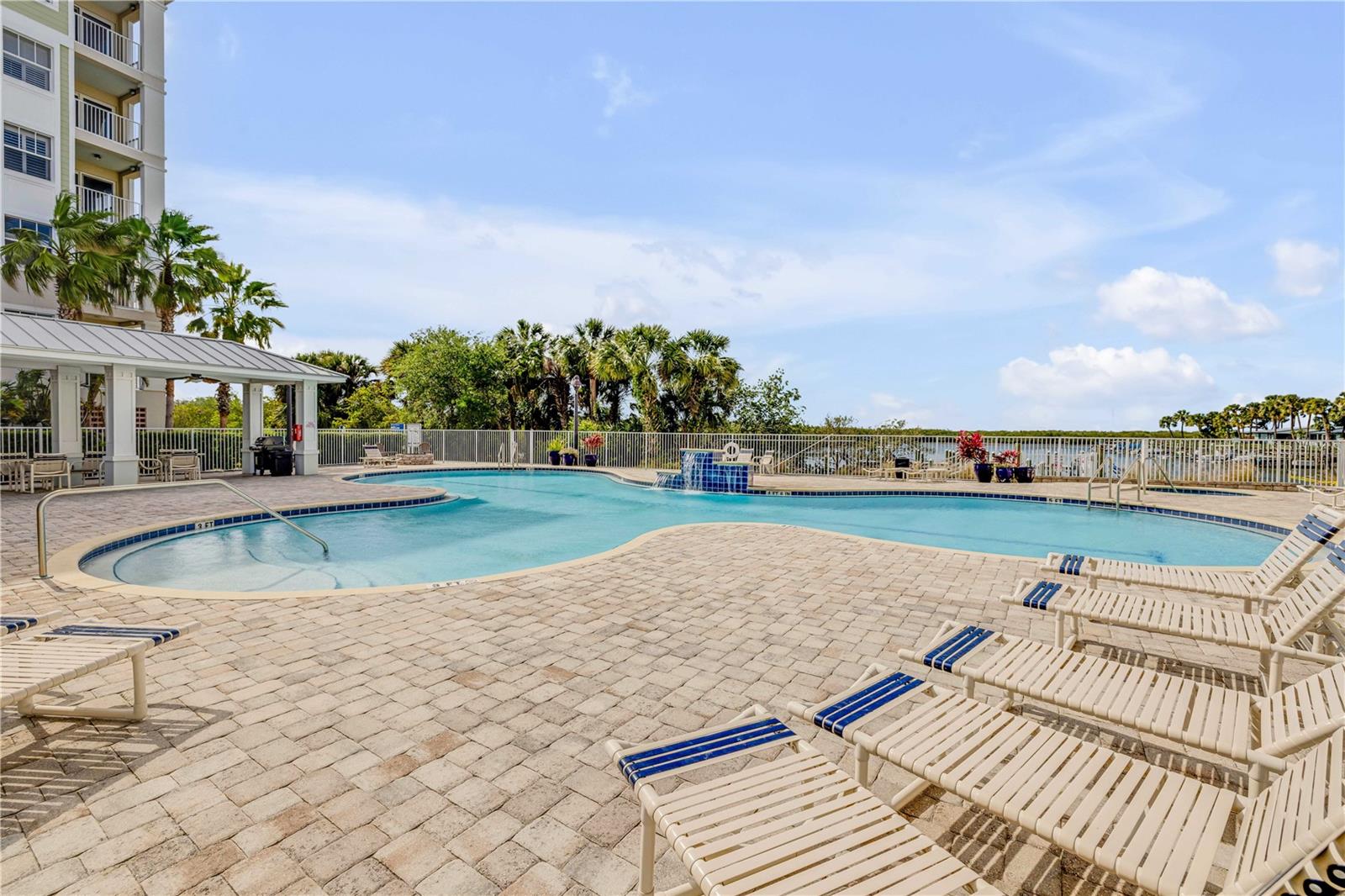 RIVERWALK/CORONADO ISLAND-BLDG - Residential