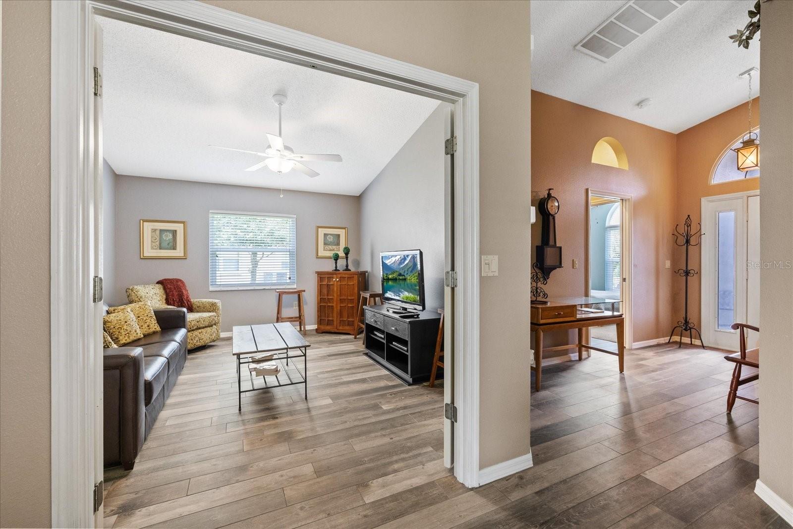 07 SPGS GOLF & CNTRY CLUB VILLAS CONDO - Residential