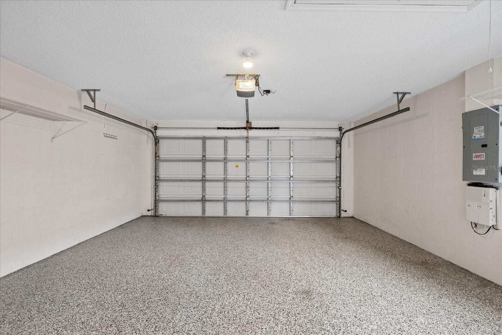 07 SPGS GOLF & CNTRY CLUB VILLAS CONDO - Residential