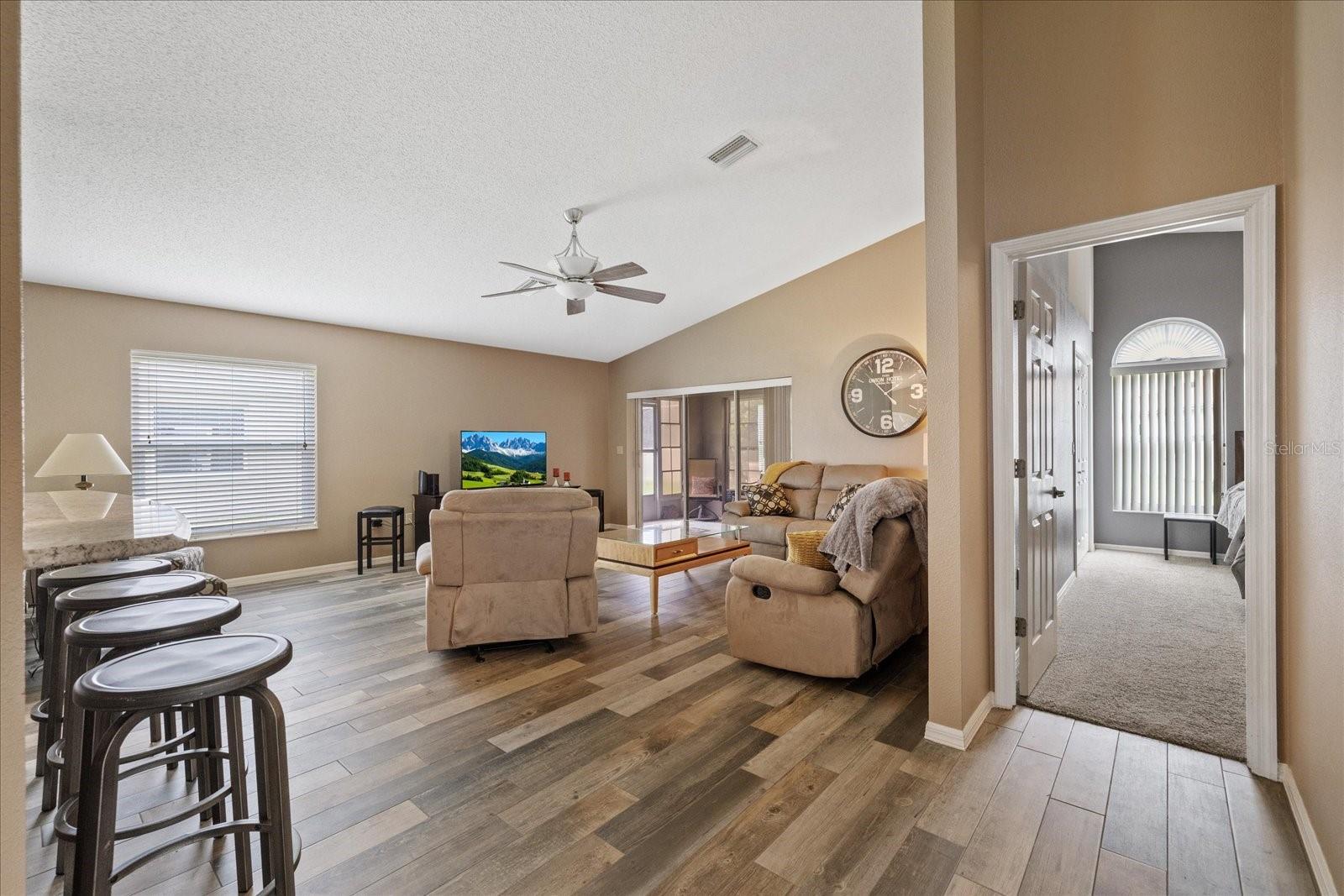 07 SPGS GOLF & CNTRY CLUB VILLAS CONDO - Residential