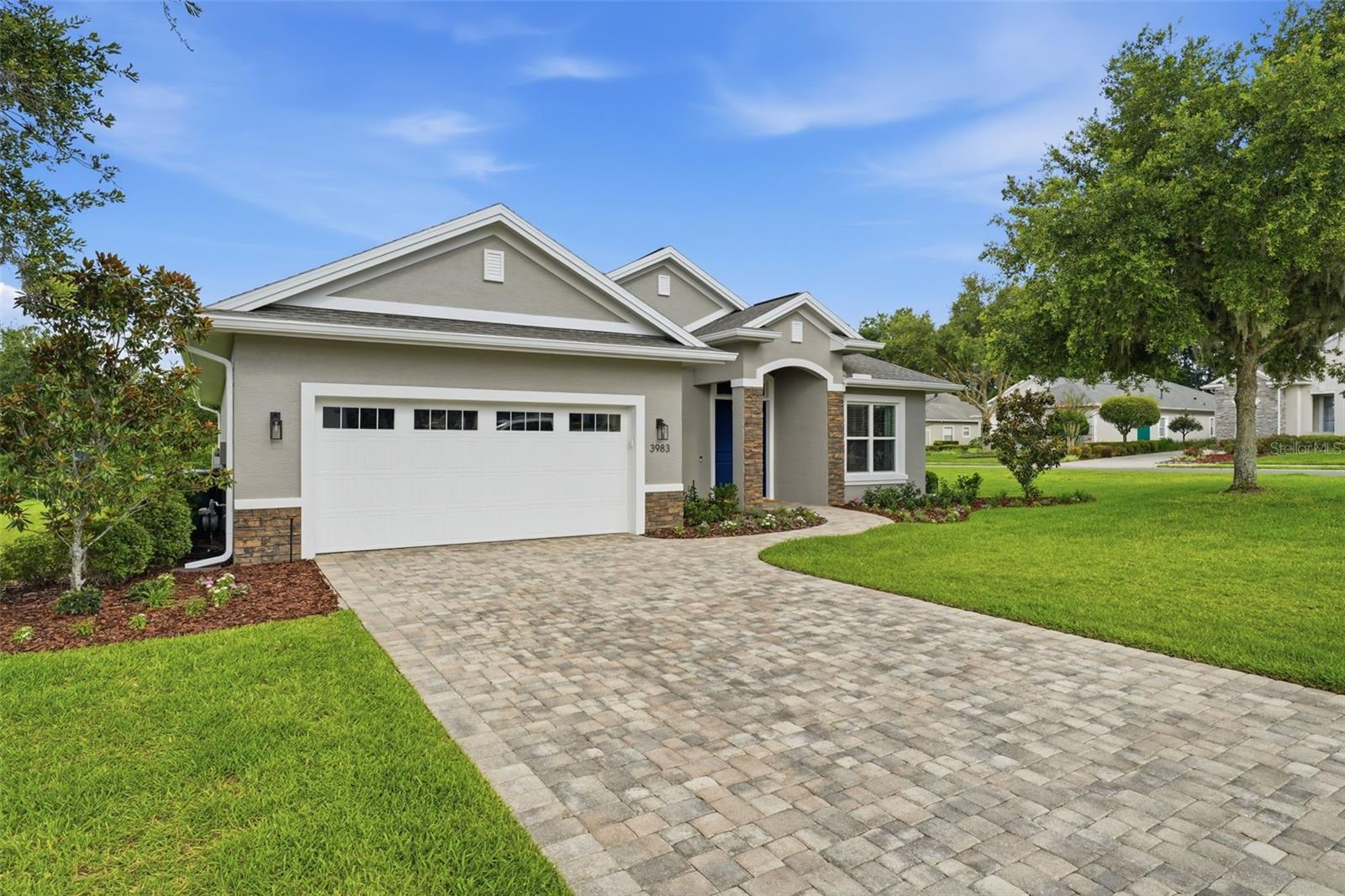 BELLECHASE VILLAS - Residential