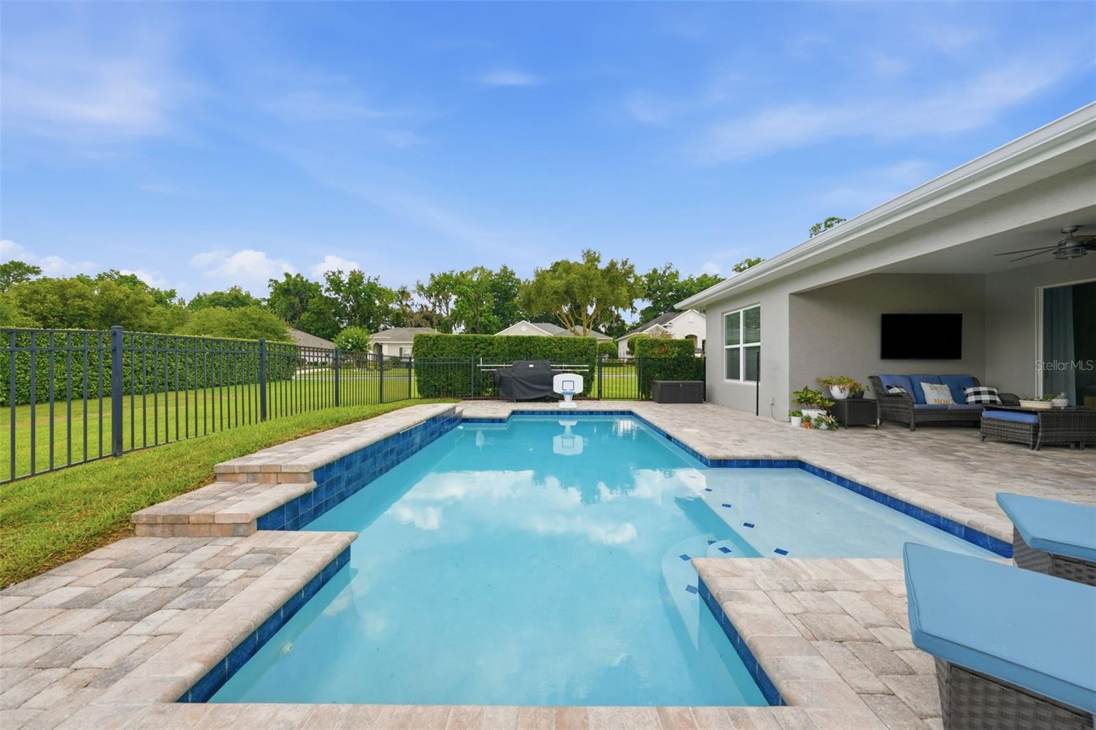 BELLECHASE VILLAS - Residential