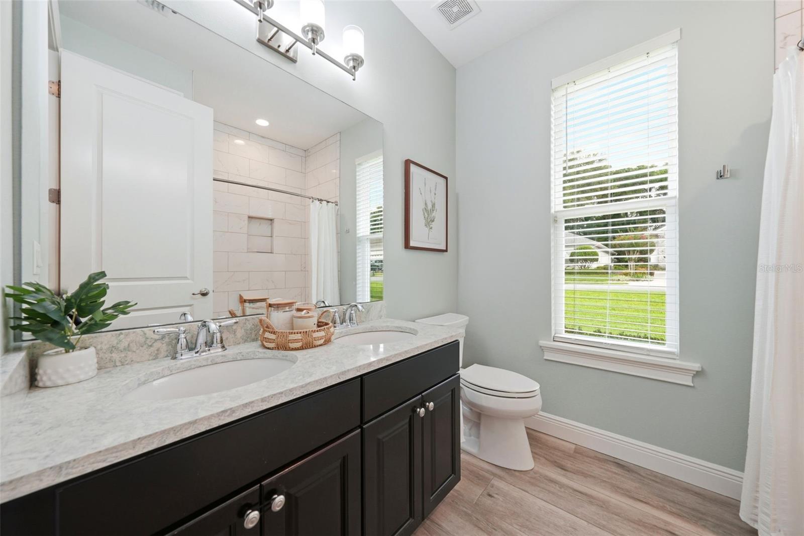 BELLECHASE VILLAS - Residential
