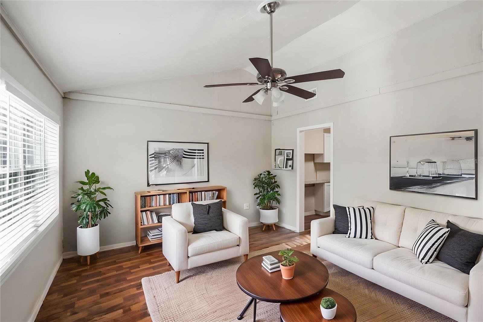 FRUITLAND PARK - Residential