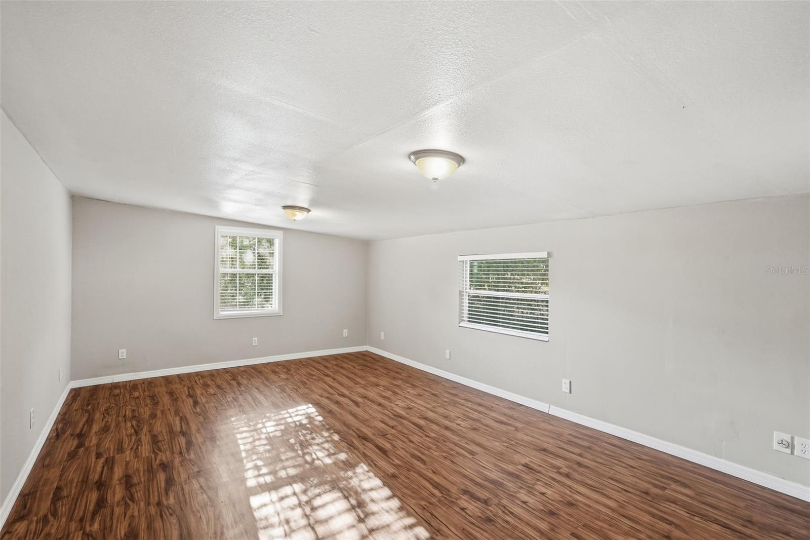 FRUITLAND PARK - Residential