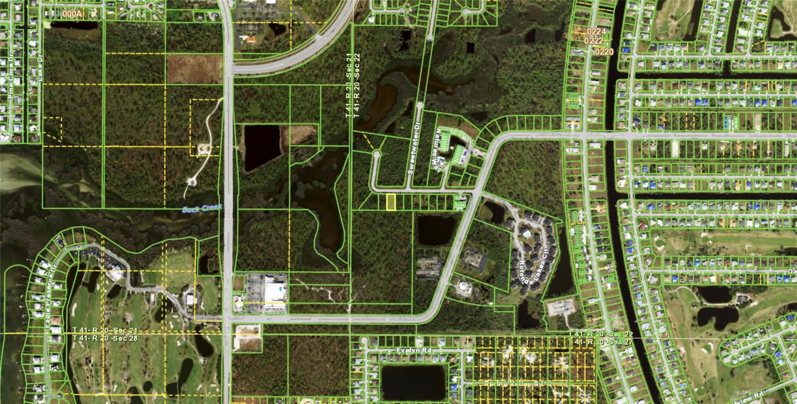 Oversized Multifamily Vacant Lot, 90X175 parcel!!! Great location, near beaches, stores, restaurants, schools, parks, waterways and much more. Quiet neighborhood! Public utilities! Deed restricted! Come and See!!!