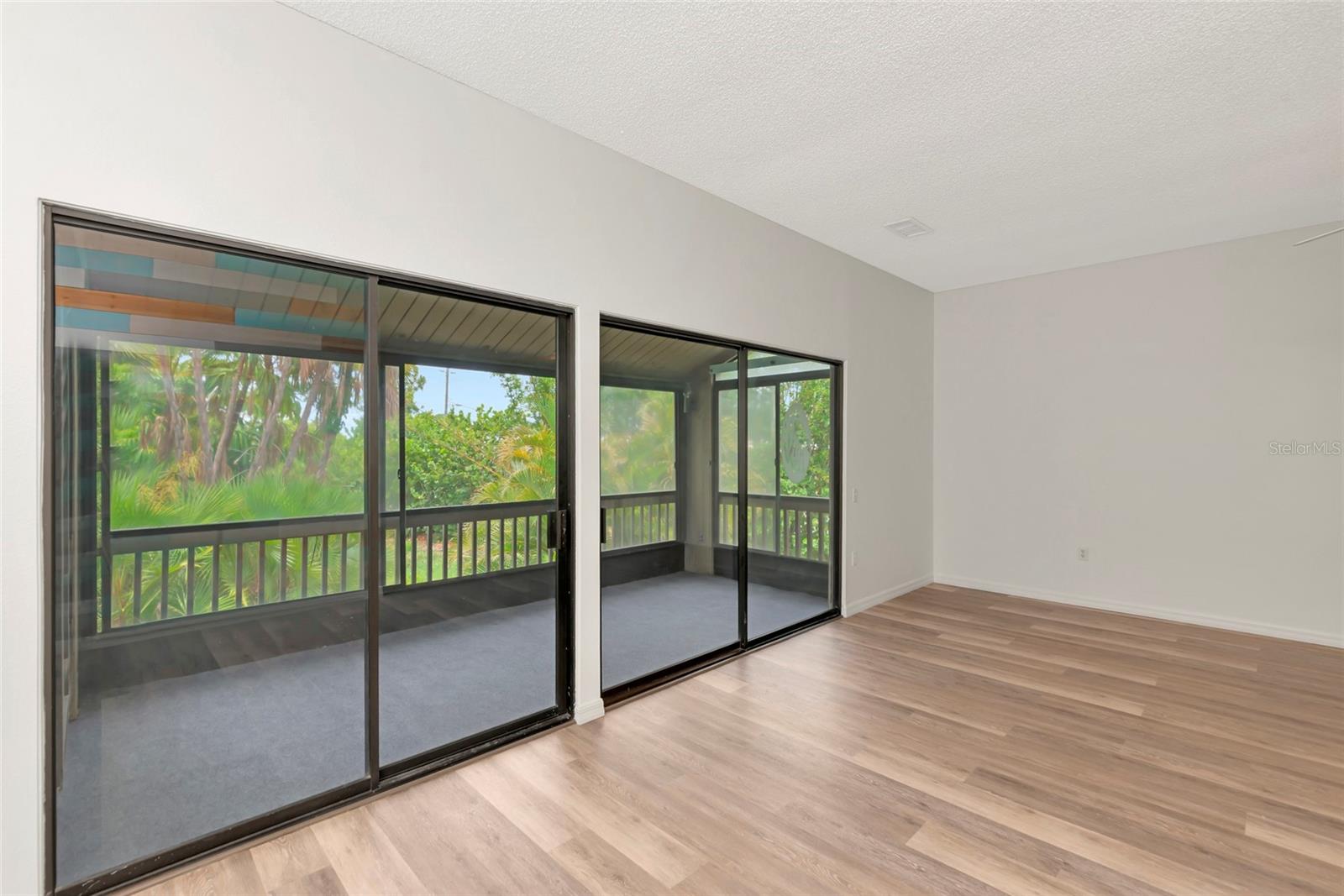 PINE RUN II - Residential