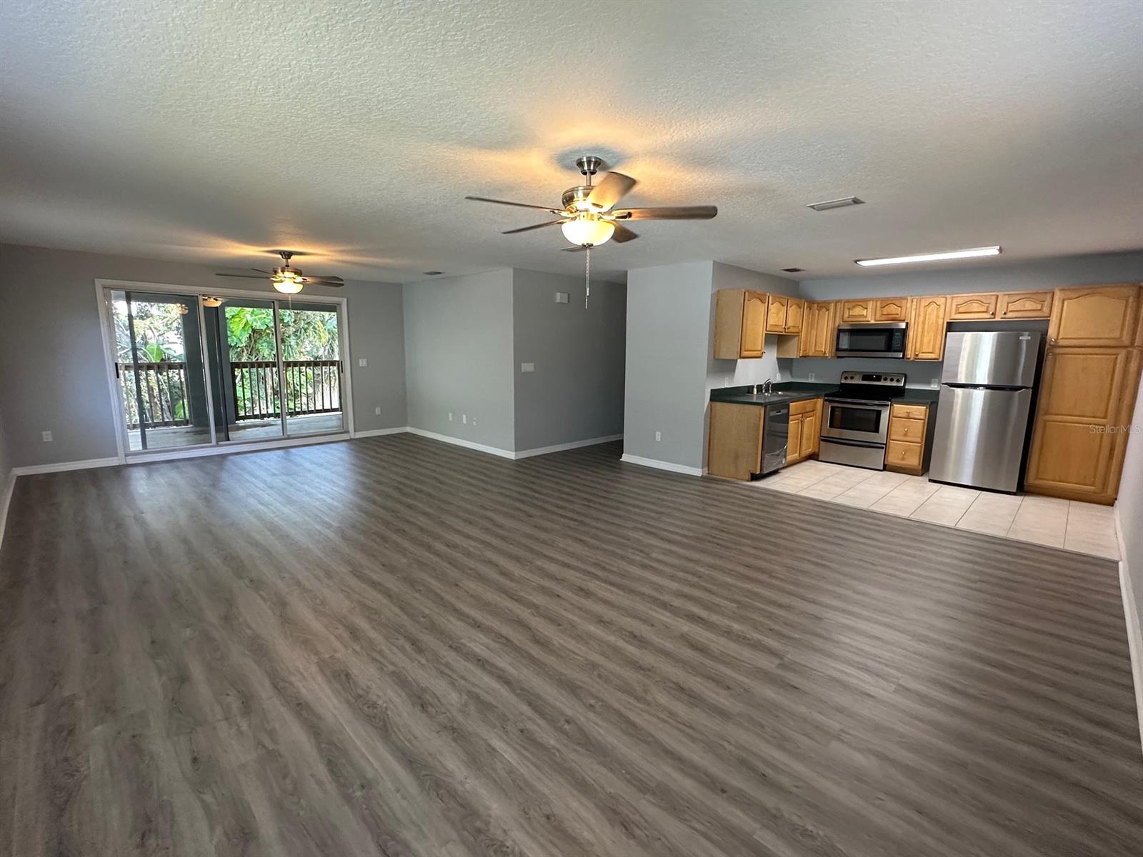 Jy Detwilers 1st Add - Residential Lease
