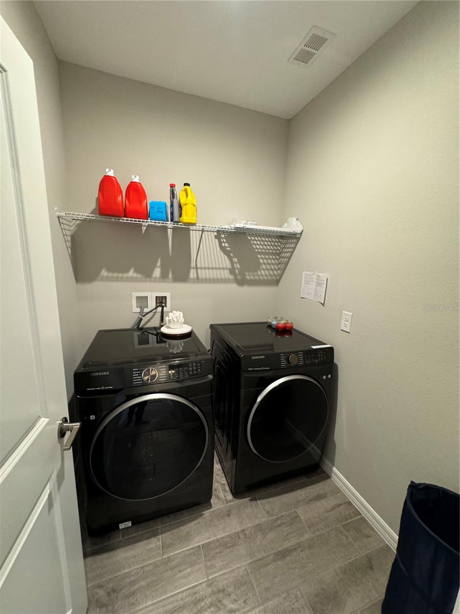 RIVER LNDG PH 1A1-1A2 - Residential Lease