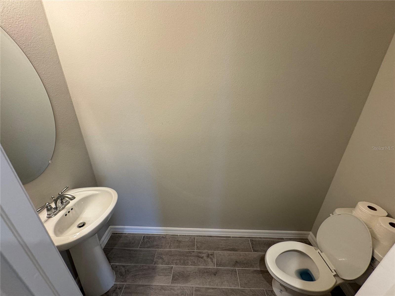 RIVER LNDG PH 1A1-1A2 - Residential Lease