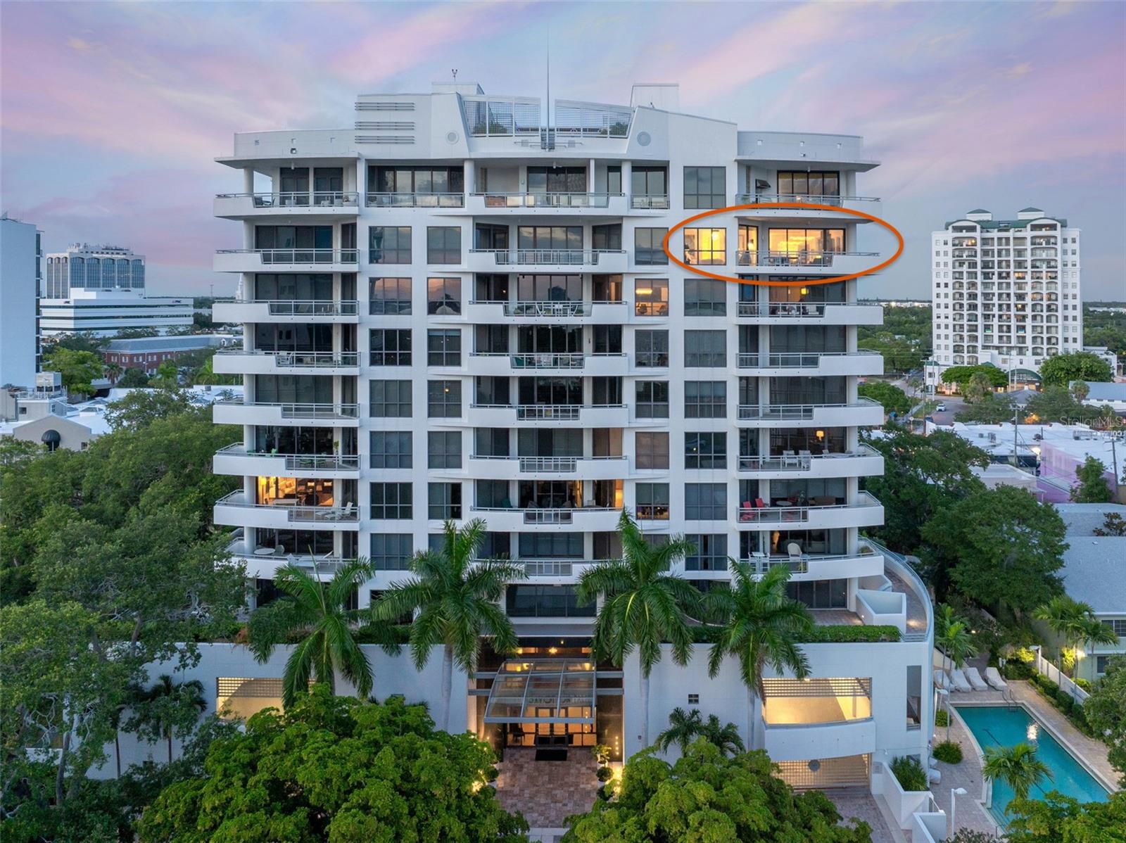 THE SAVOY ON PALM - Residential